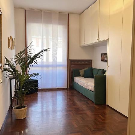 Emeraldway - Bellissimo Appartamento In Zona Sempione-Tre Torri Milánó Kültér fotó