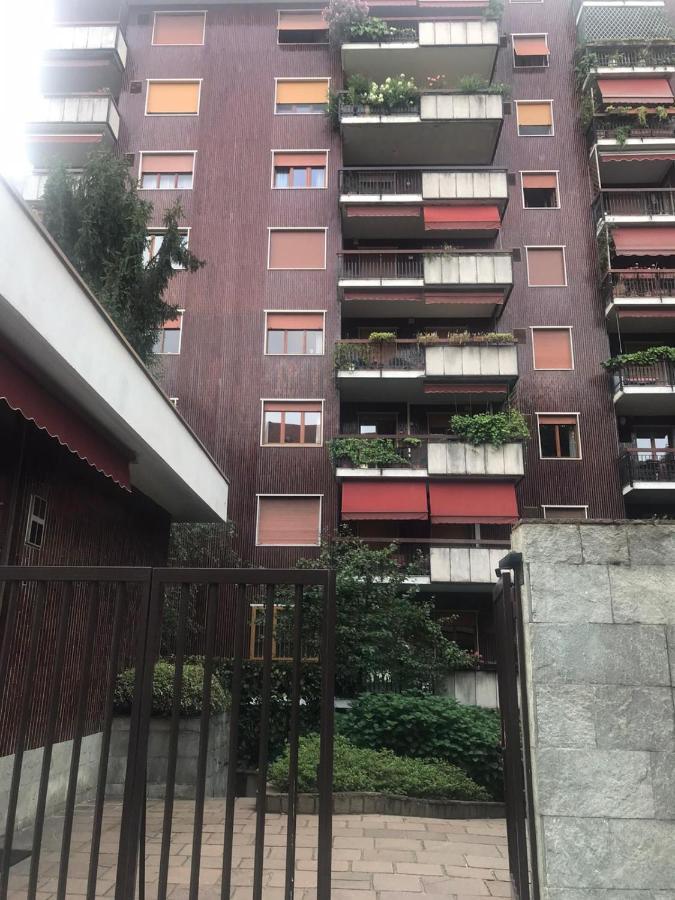 Emeraldway - Bellissimo Appartamento In Zona Sempione-Tre Torri Milánó Kültér fotó