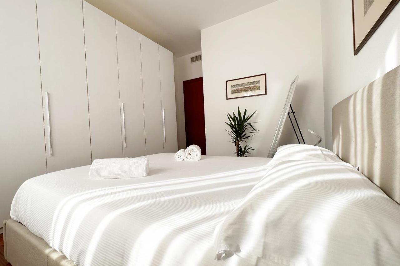 Emeraldway - Bellissimo Appartamento In Zona Sempione-Tre Torri Milánó Kültér fotó