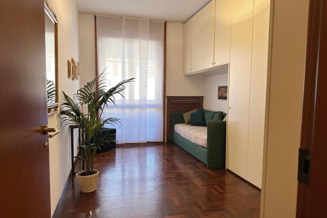 Emeraldway - Bellissimo Appartamento In Zona Sempione-Tre Torri Milánó Kültér fotó